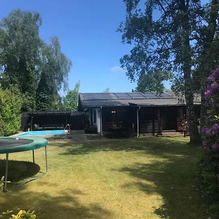 Swimmingpool And *